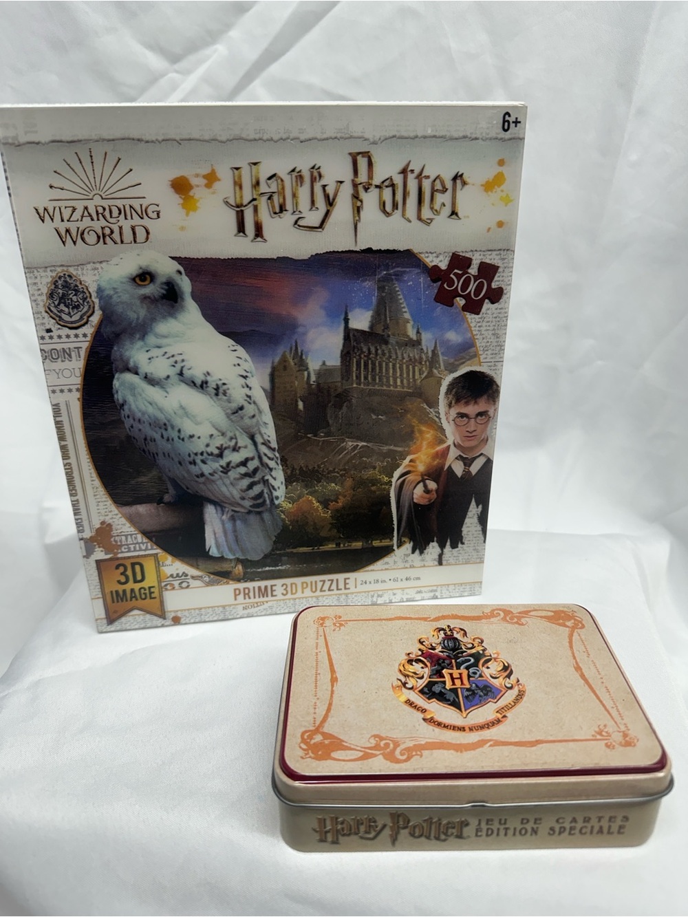 Harry Potter Wizarding World 500-Piece 3D Puzzle and Tin with Playing Cards